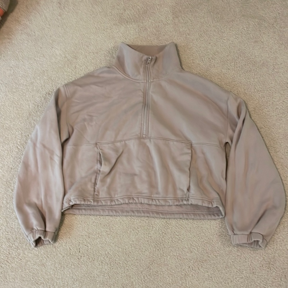Cropped sweatshirt